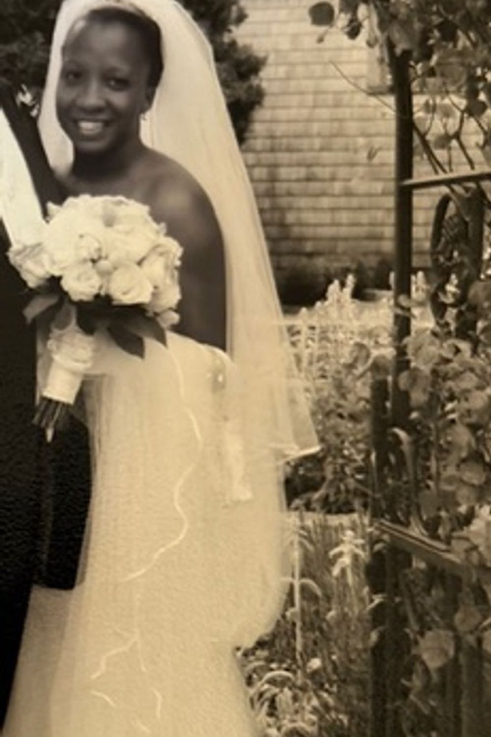 Vera Wang Strapless, Classic, A-Line 5