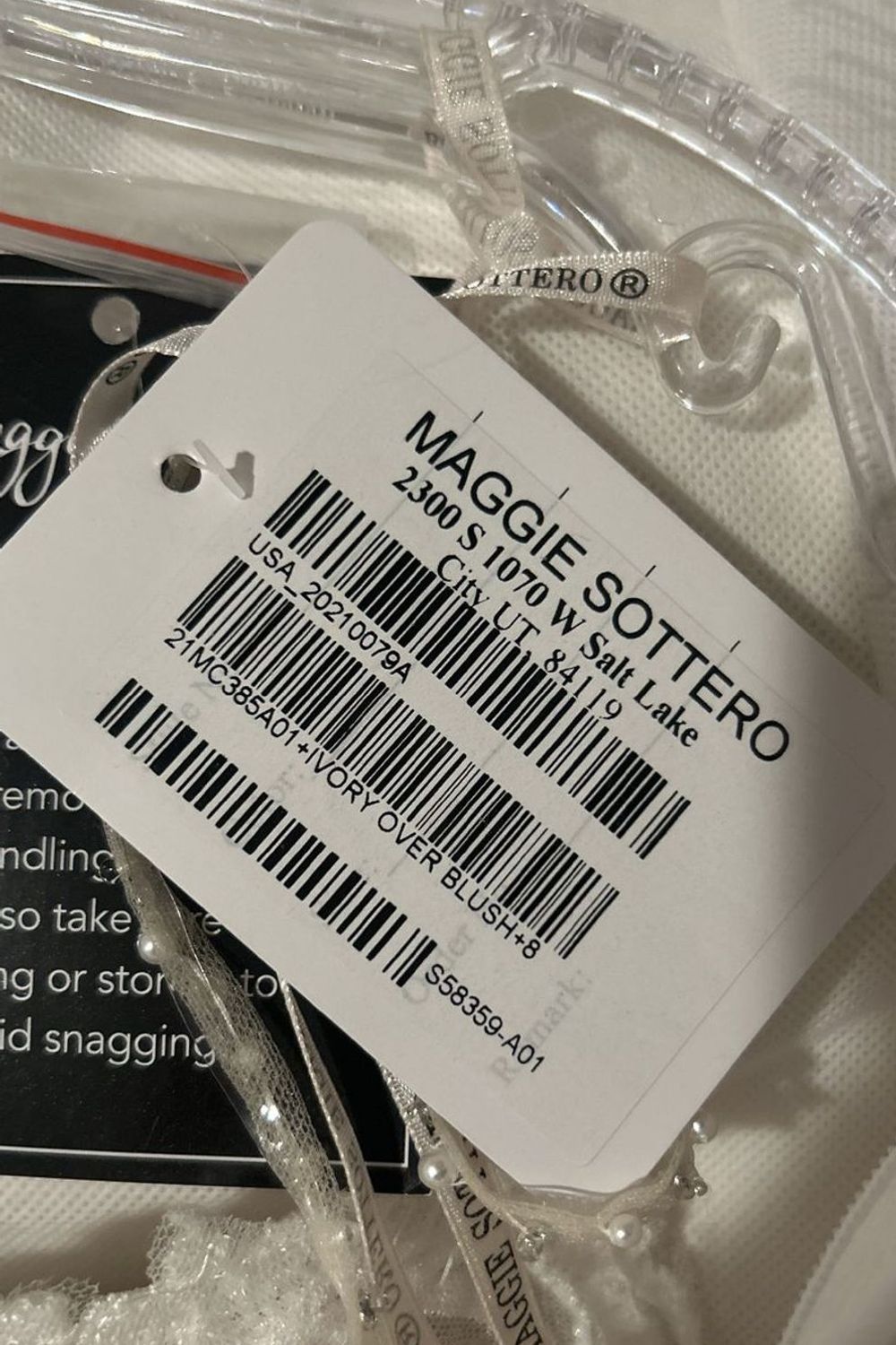 Maggie Sottero Halle 21MC385 8