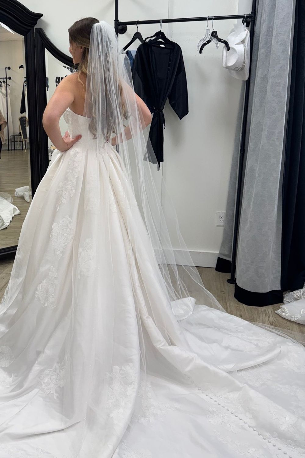 Essense of Australia D4265 6