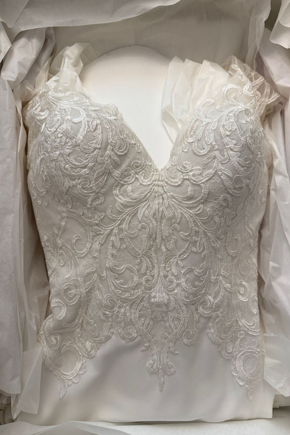 Allure Bridals 9469 3