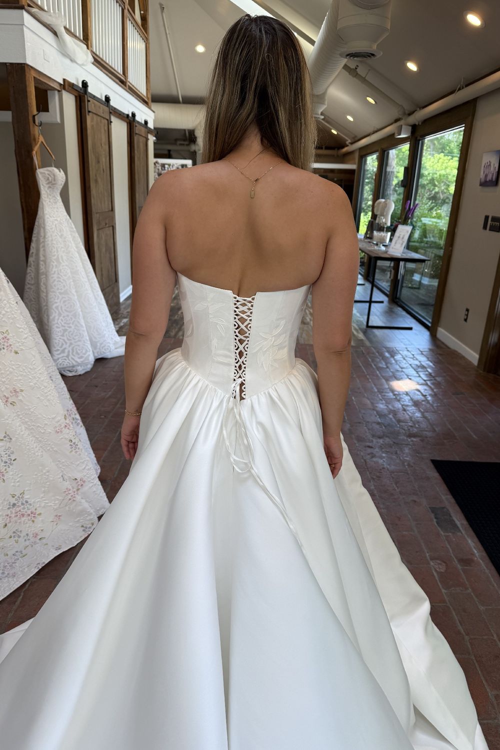 Savin London Vivienne 4