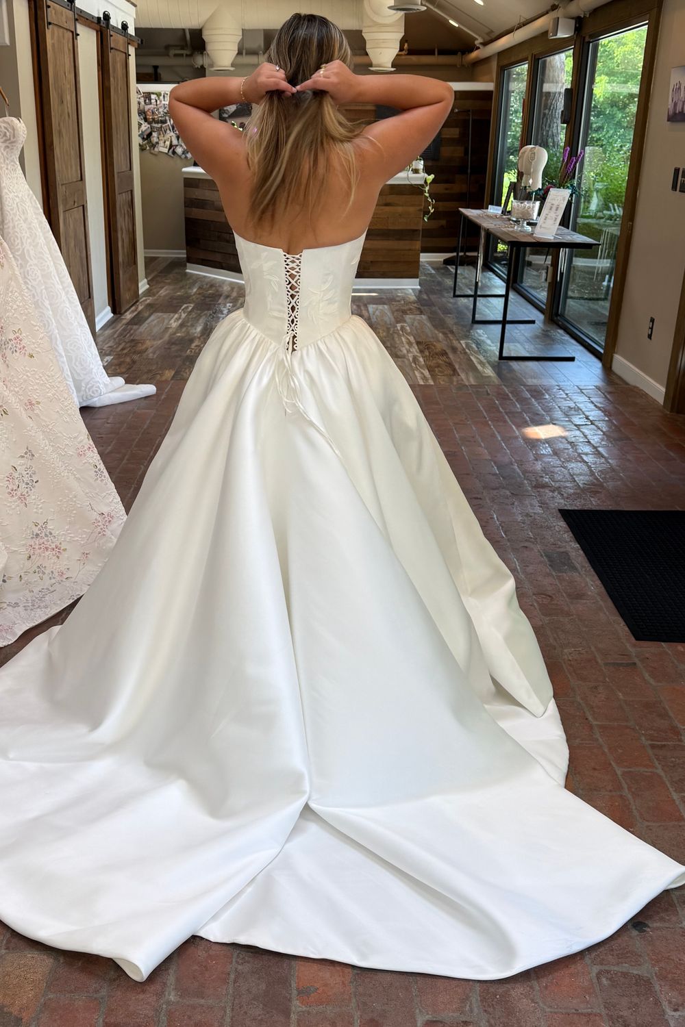 Savin London Vivienne 7