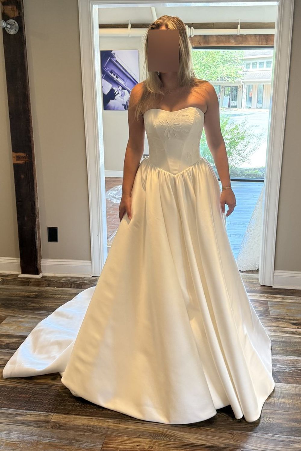 Savin London Vivienne 1