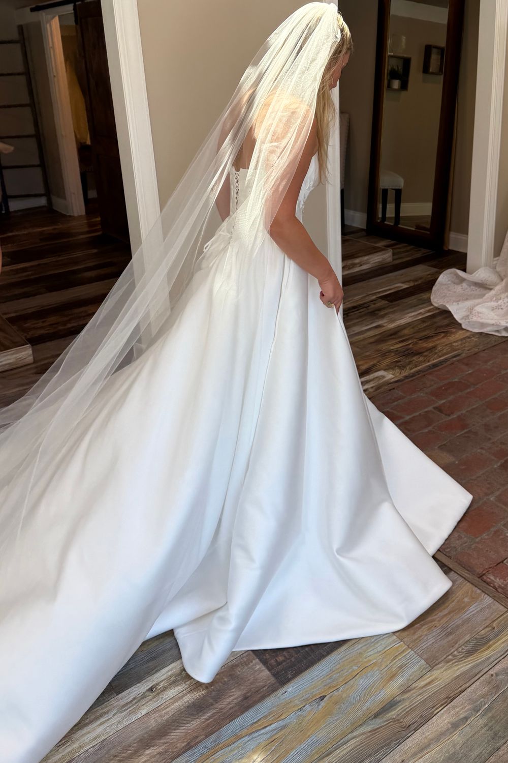 Savin London Vivienne 2