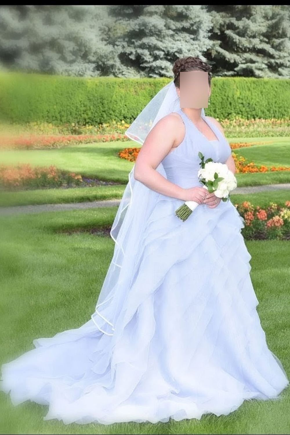 Vera Wang White Flange ballgown w/halter 0