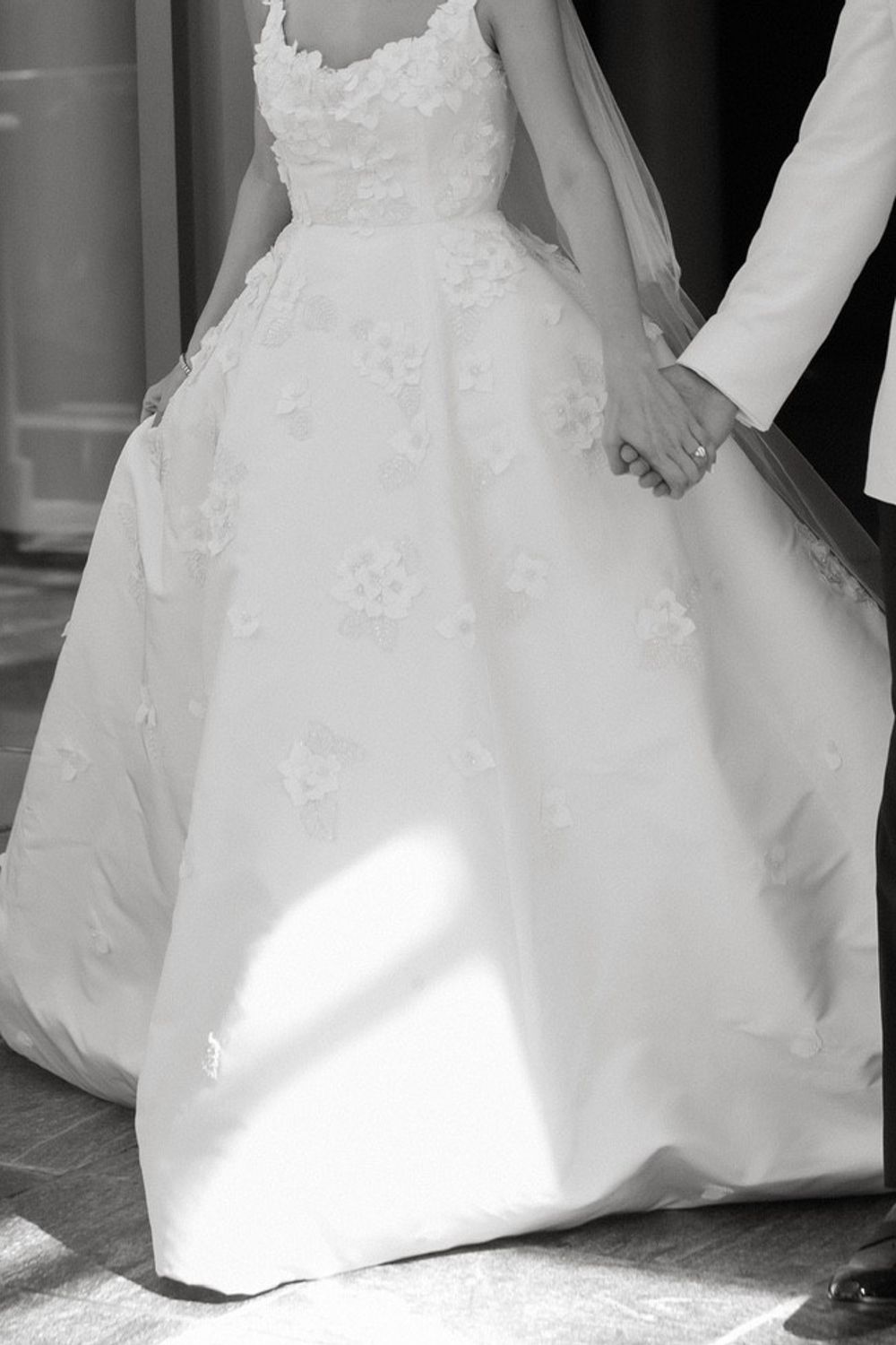 Oscar de la Renta Embroidered Gown 2