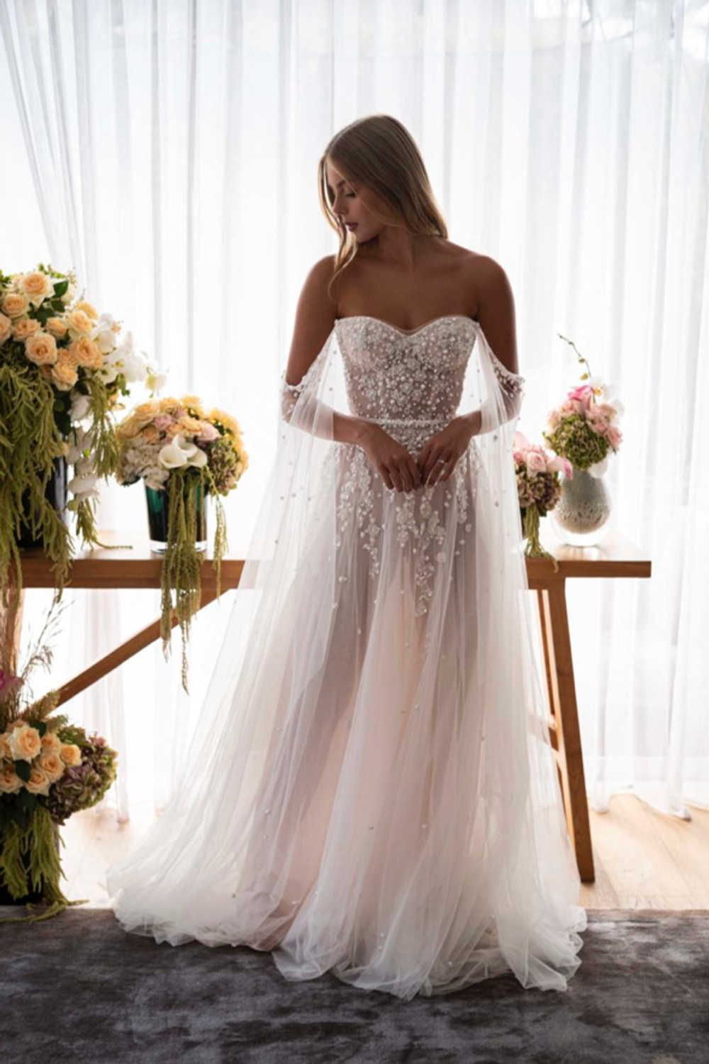 Lee Petra Grebenau Margot W/CAPE 11