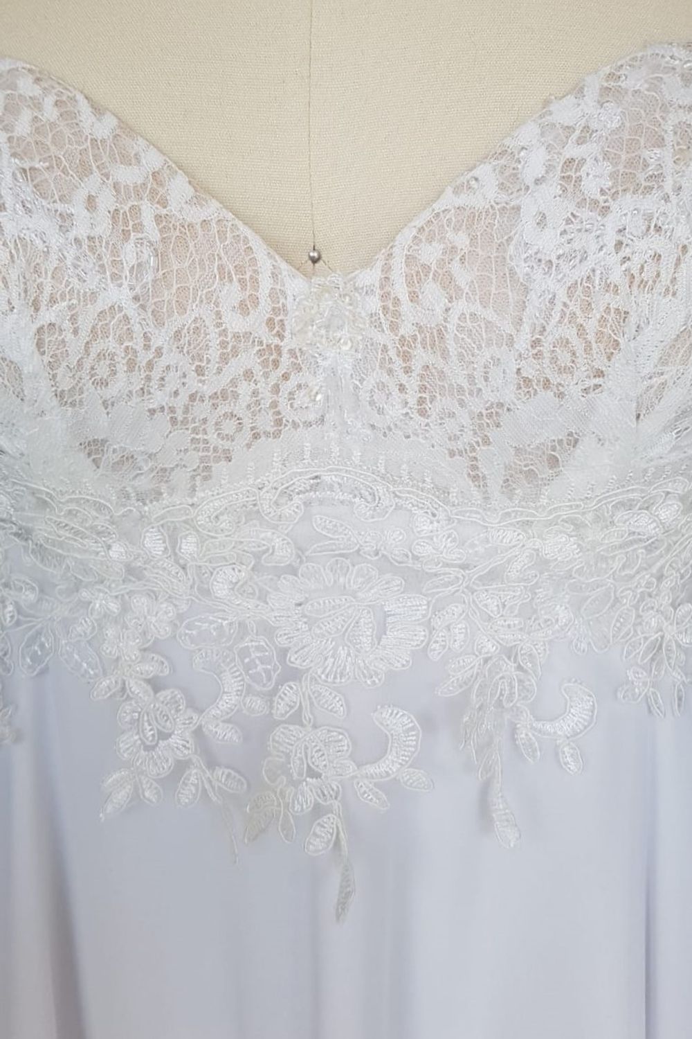 Eti Brener Lace Tiered Bridal Mini Dress For Sizes 4-6 3