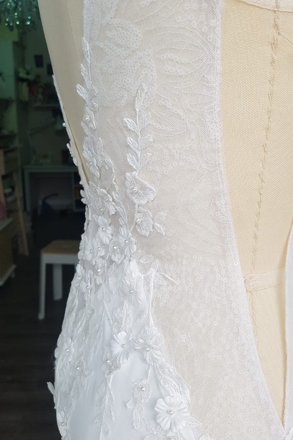 Eti Brener Fit and Flare Ivory Bridal Gown Size 6 6