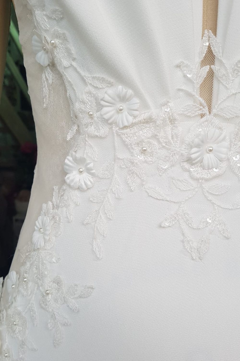 Eti Brener Fit and Flare Ivory Bridal Gown Size 6 3