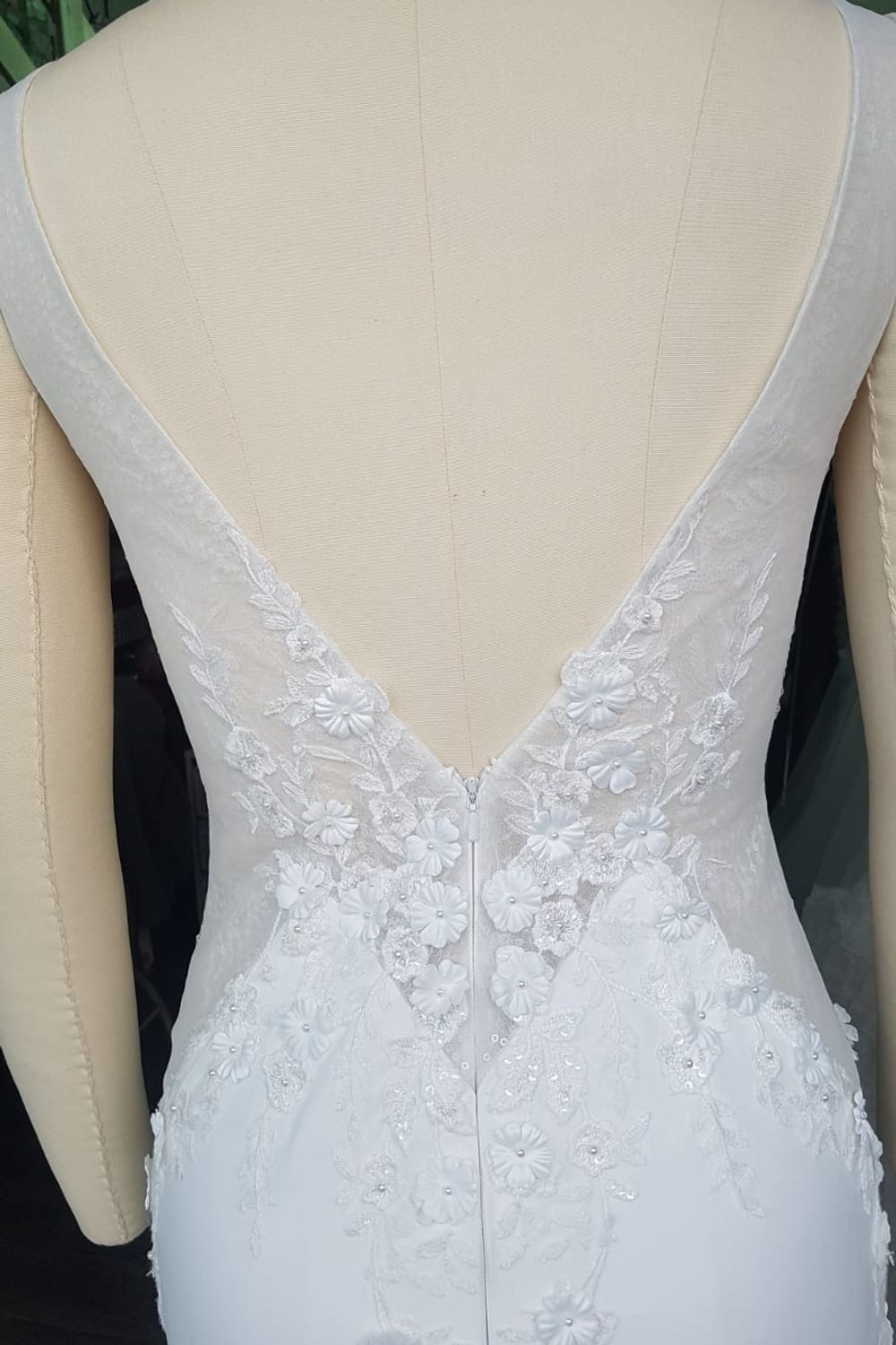 Eti Brener Fit and Flare Ivory Bridal Gown Size 10 6