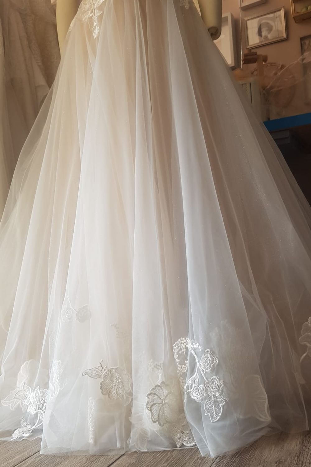 Eti Brener A-Line Tulle Wedding Dress Size 12 8