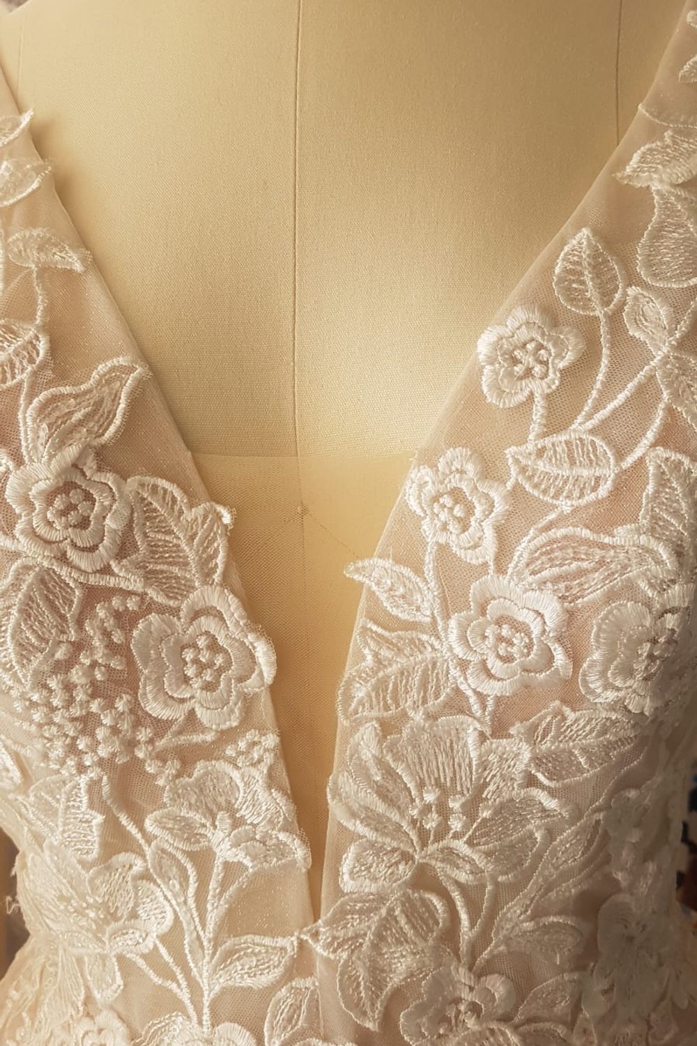 Eti Brener A-Line Tulle Wedding Dress Size 12 5