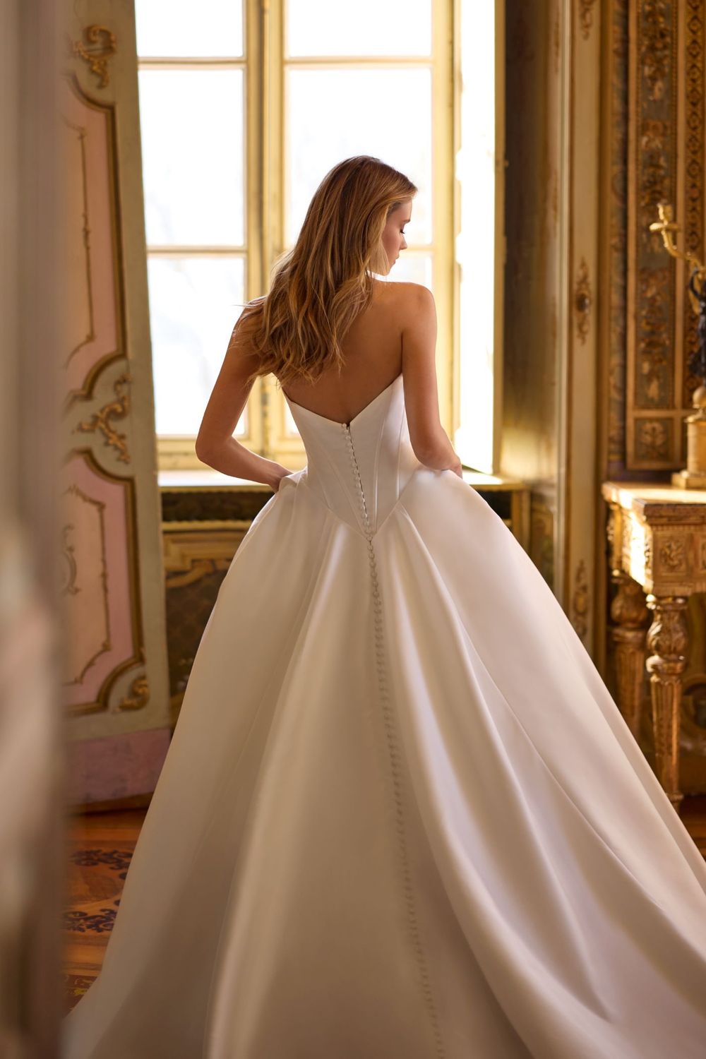 Randy Fenoli Idonna with Detachable Wrap 6