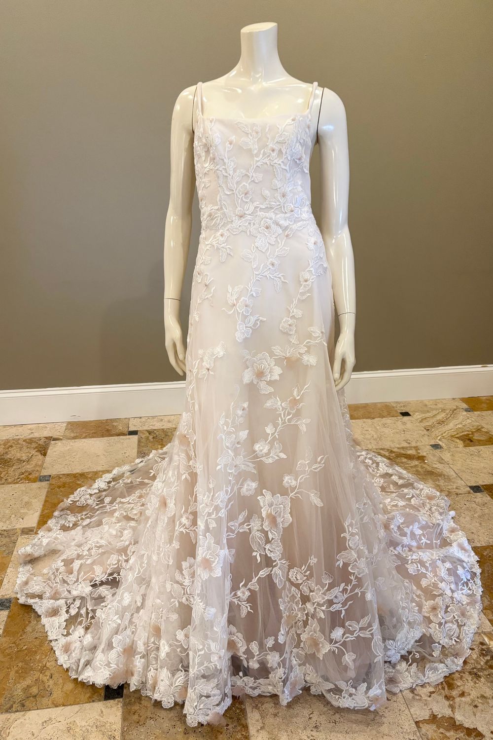 Kelly Faetanini PEONY 1