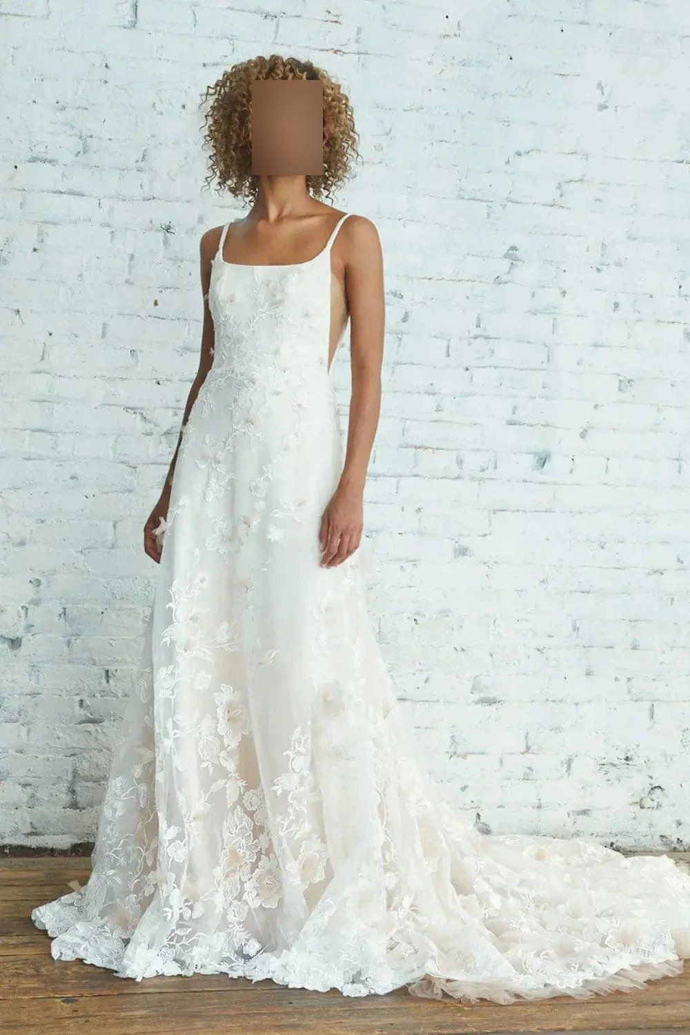 Kelly Faetanini PEONY 0