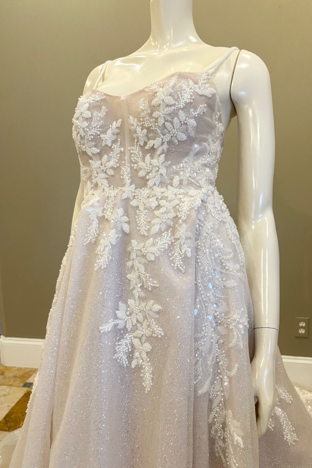 Essense of Australia D3812 8