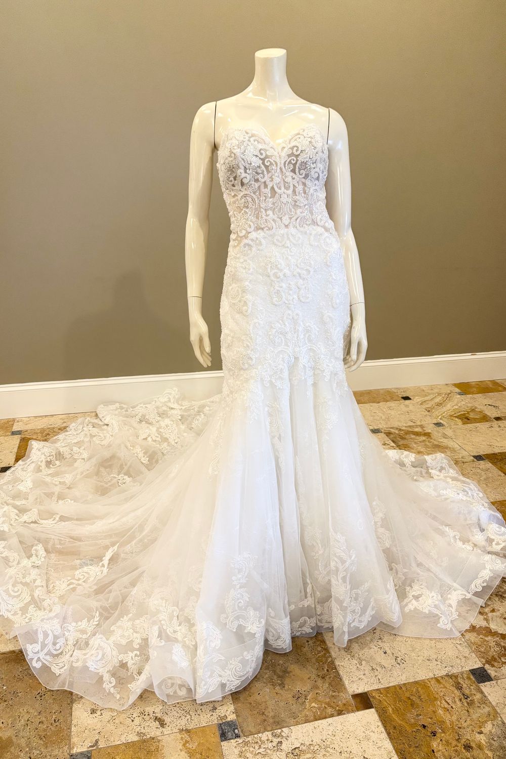 Allure Bridals 9857 1