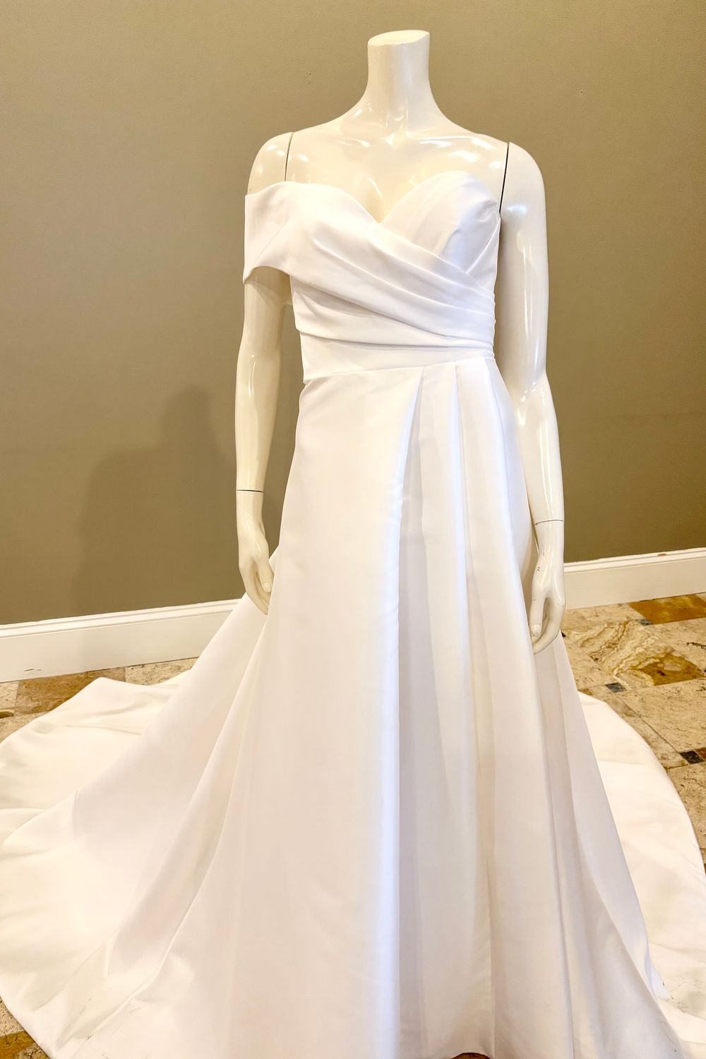 Essense of Australia D3570 1