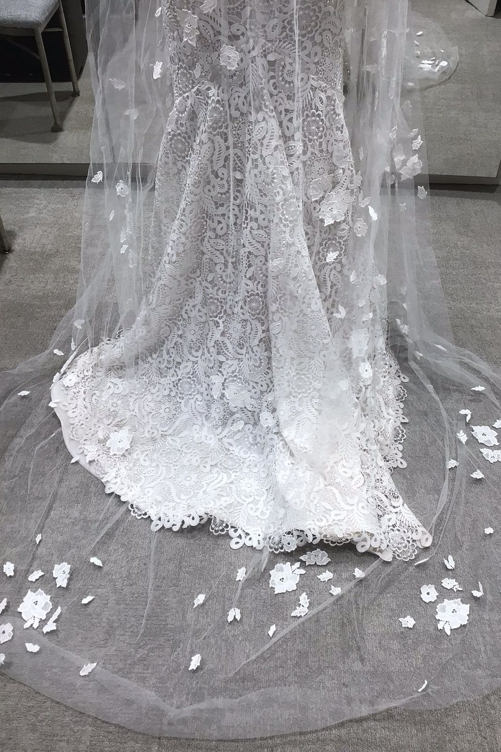 Jaclyn White Sophia with Veil 11