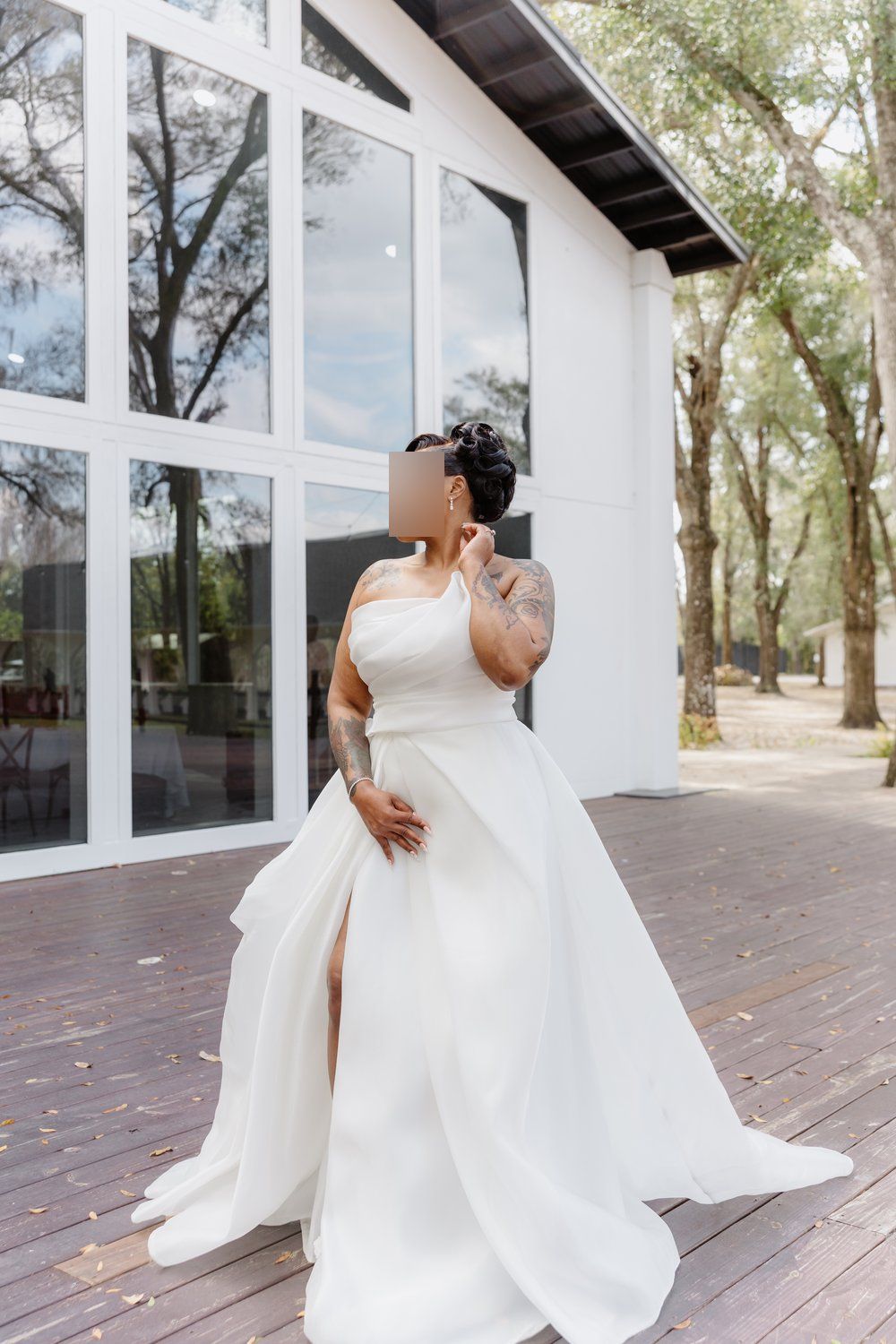 Mariana  Hardwick Issy 6