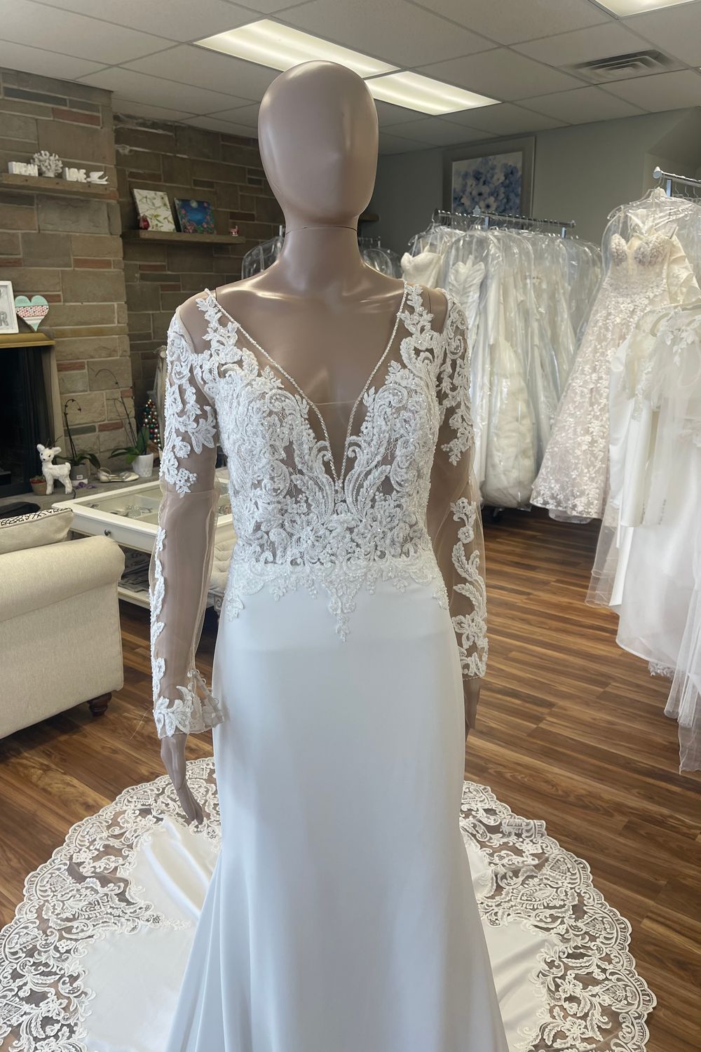 Pronovias ERANDI long sleeves  4