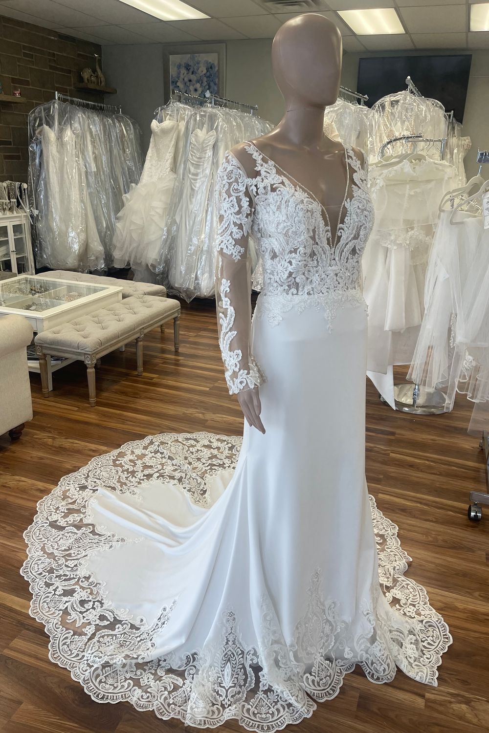 Pronovias ERANDI long sleeves  3