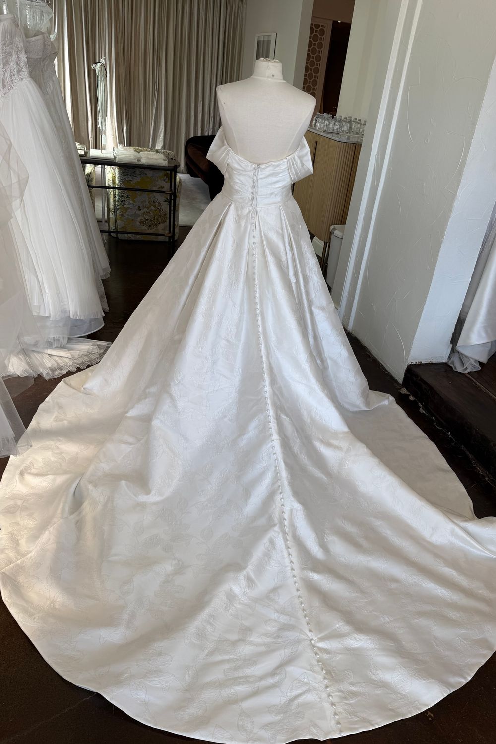 Essense of Australia D4187 5