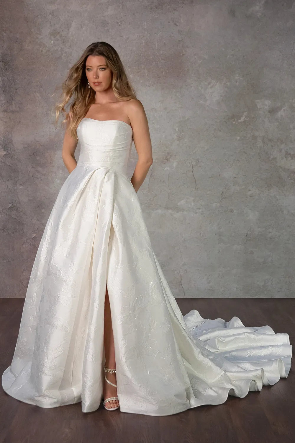 Essense of Australia D4187 2