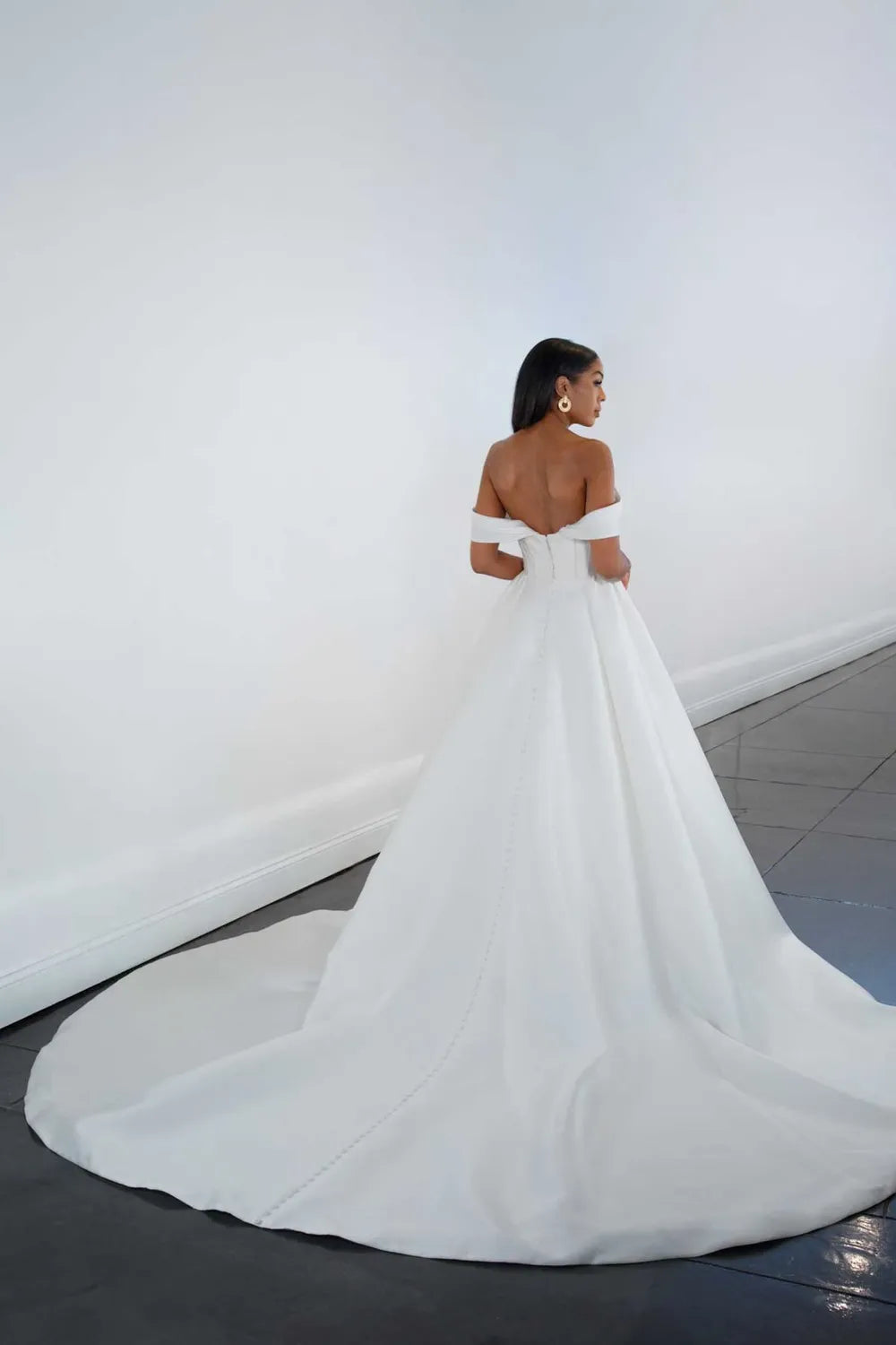 Martina Liana 1607 3