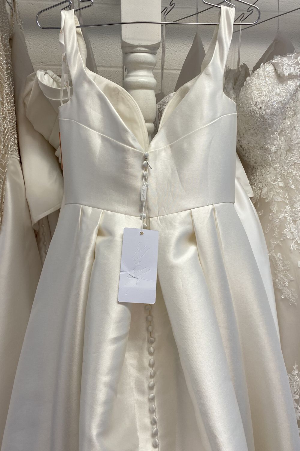 Allure Bridals E300 10