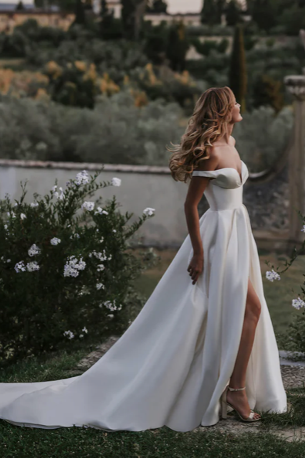 Allure Bridals E300 2