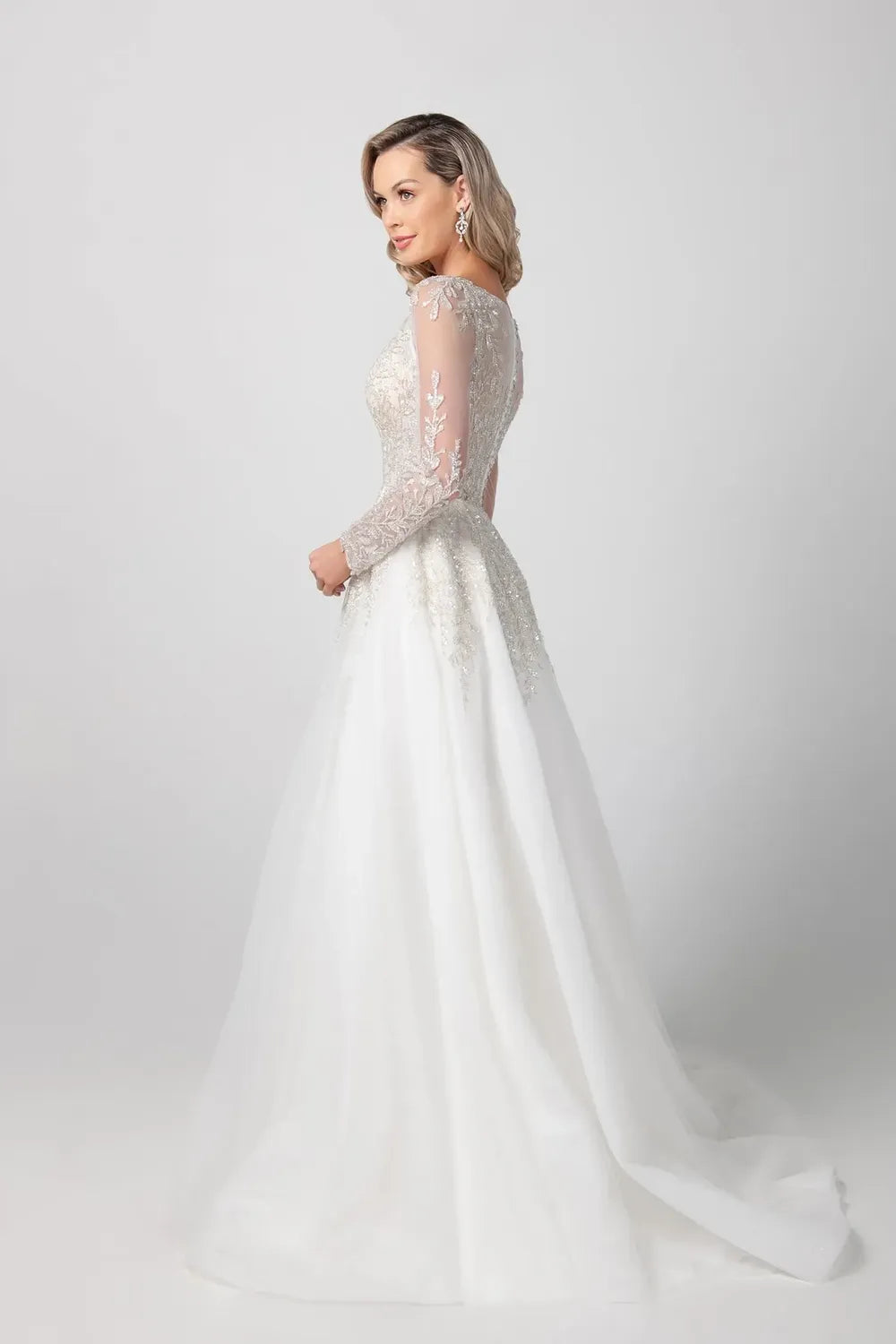 Michelle Roth A-Line 1