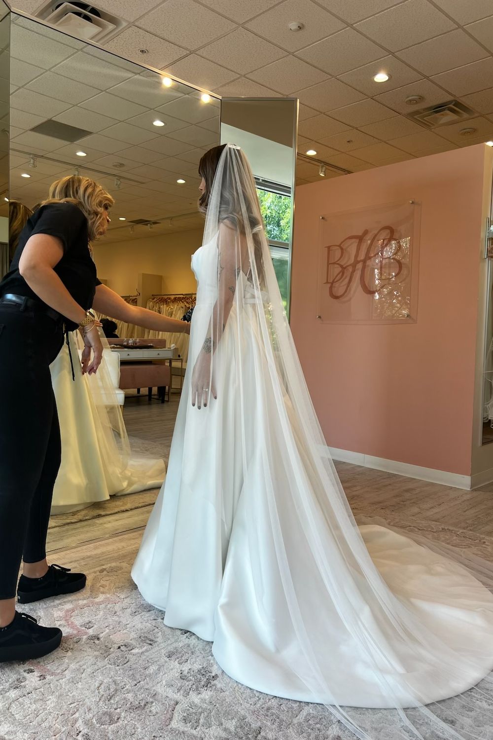 Paloma Blanca P5150 with Veil 2