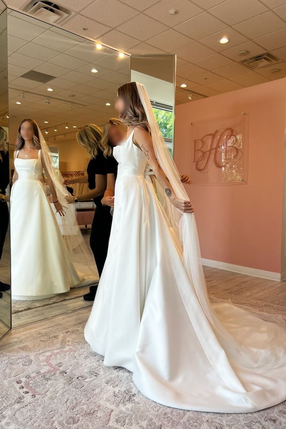 Paloma Blanca P5150 with Veil 10