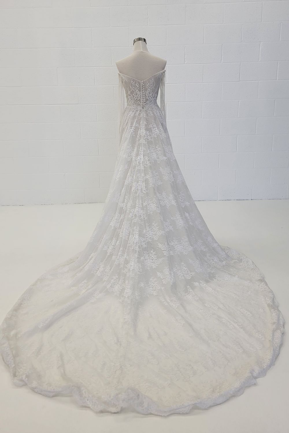 Flora Bridal Rene 8