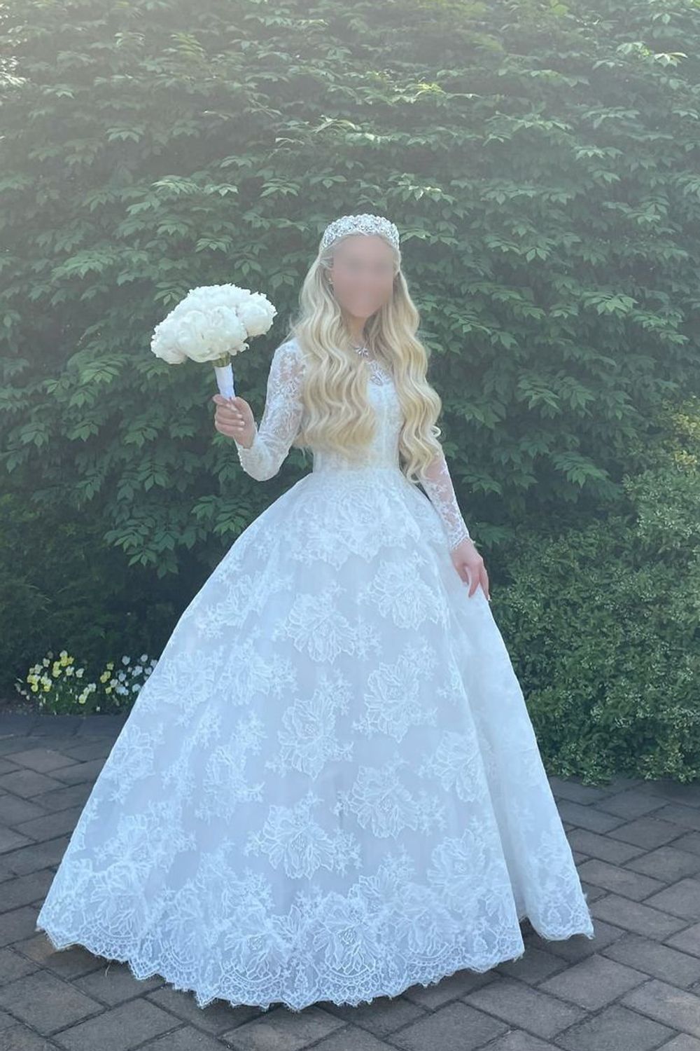Monique Lhuillier Magnificent 7