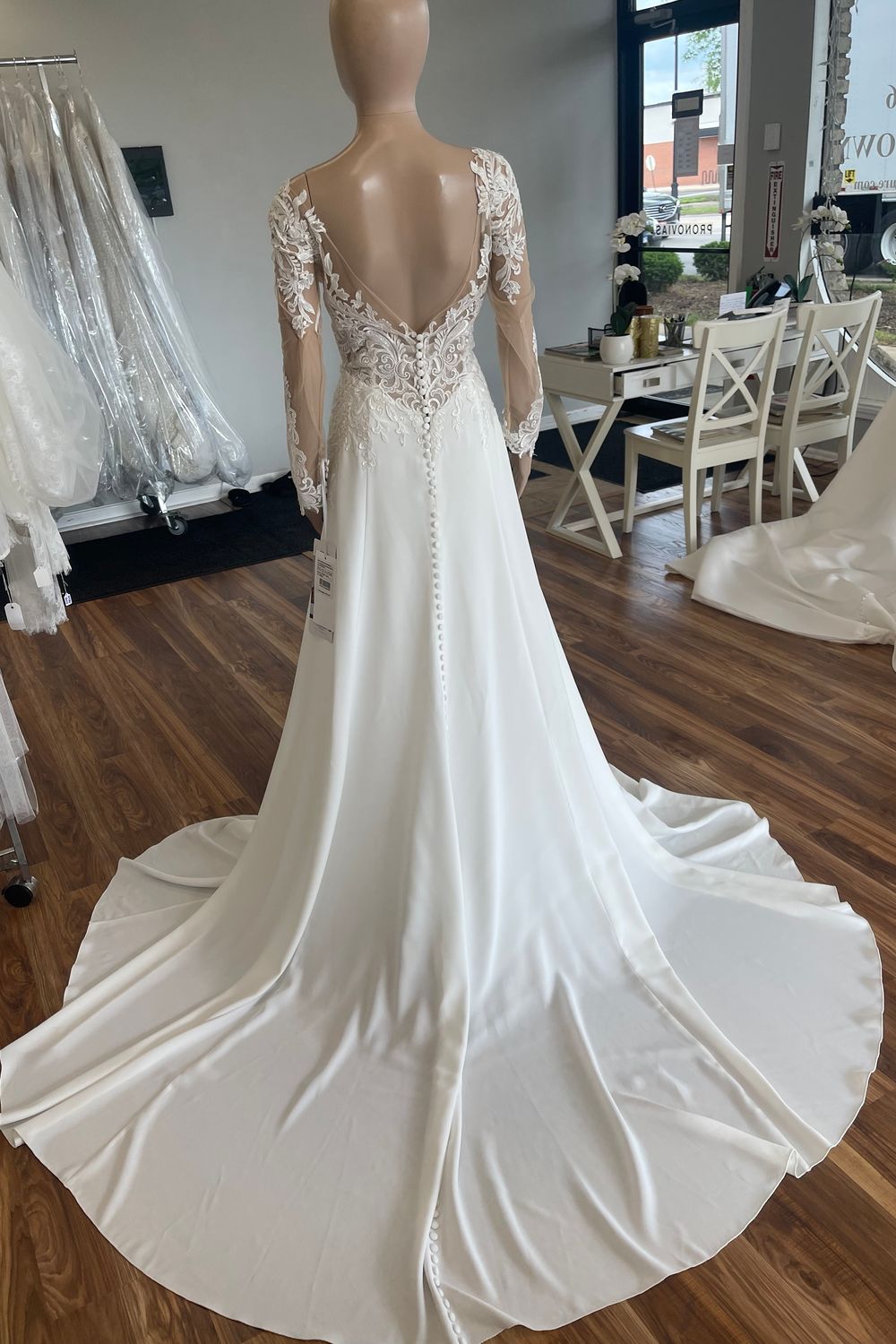 Pronovias Yushan 6