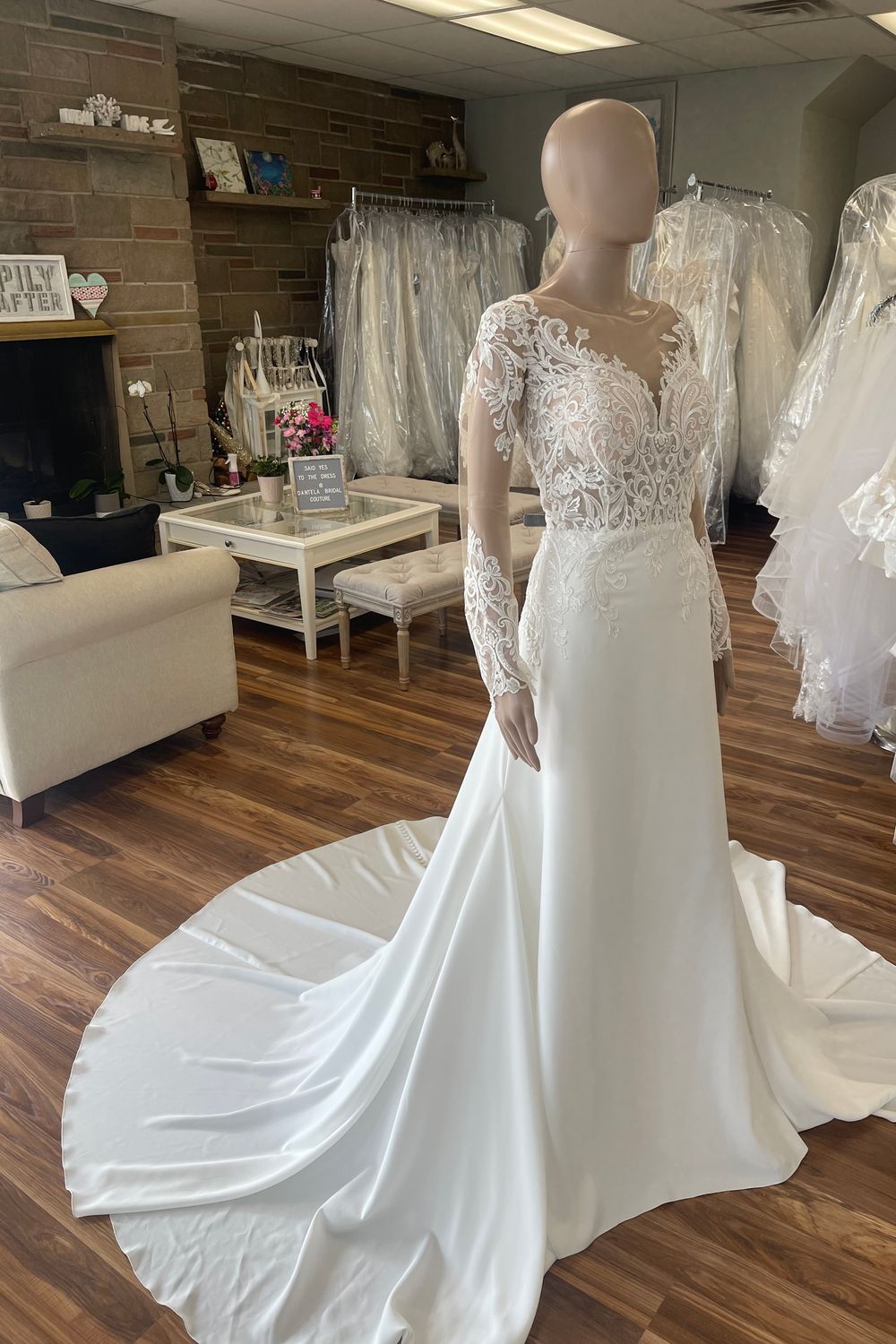 Pronovias Yushan 2