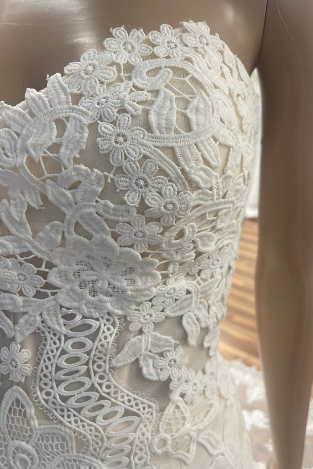 Pronovias Desi 7