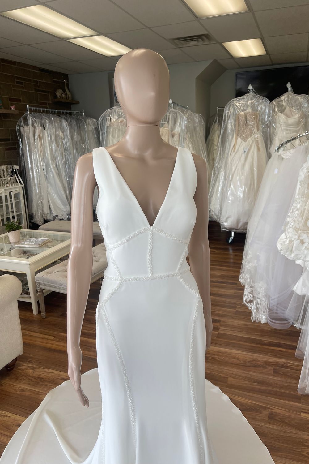 Pronovias Athena 4