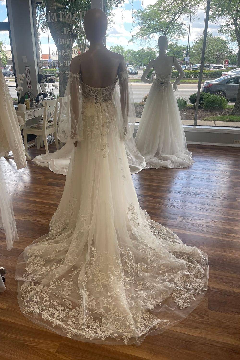 Pronovias Sakura 8