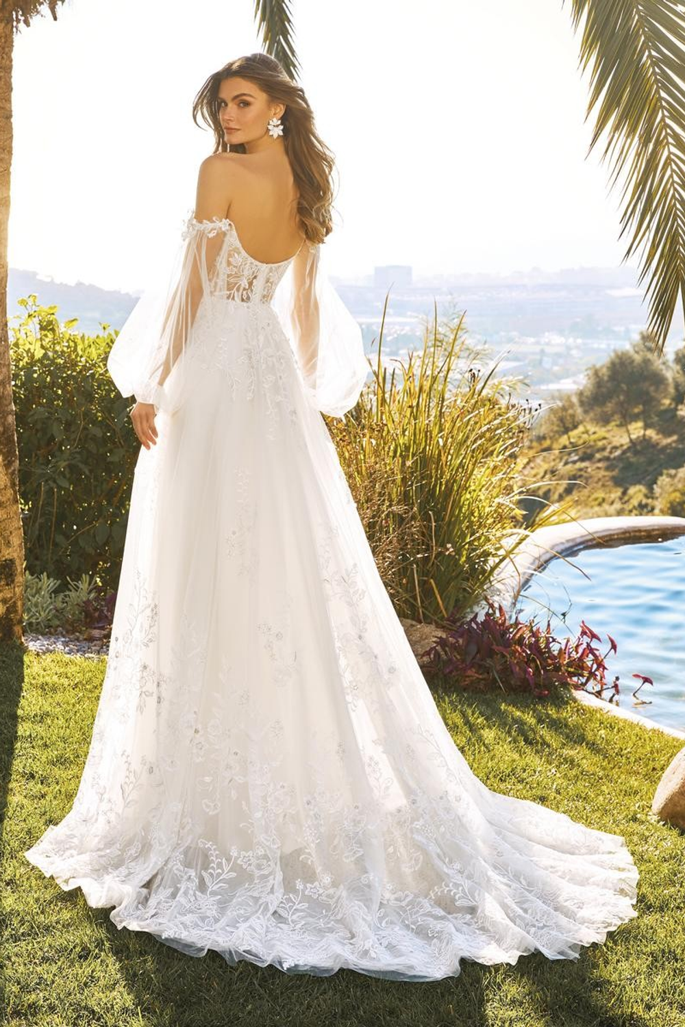 Pronovias Sakura 1