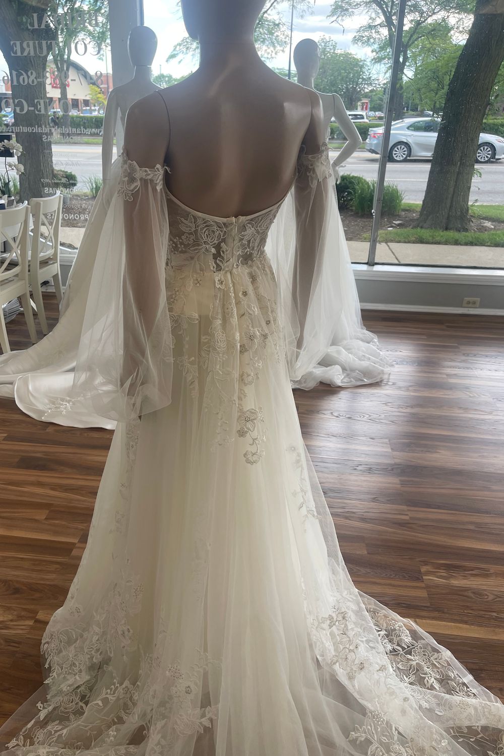 Pronovias Sakura 9