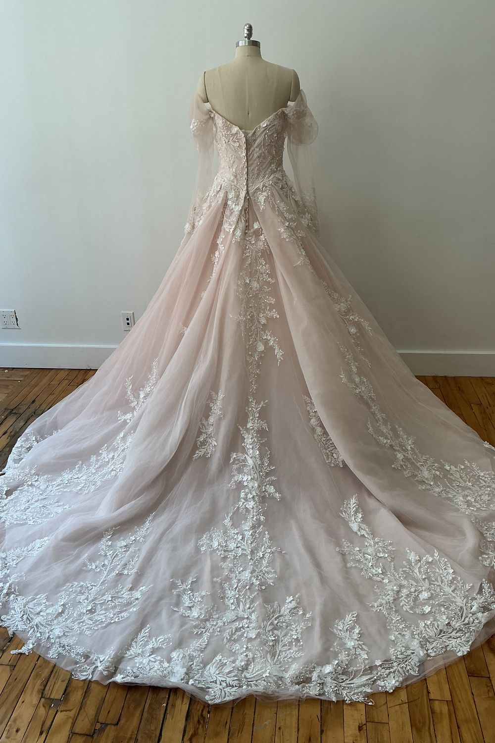 Allure Disney DP421Aurora 4