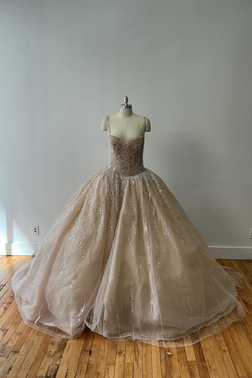 Nicole and Felicia NF122-LUXE 2