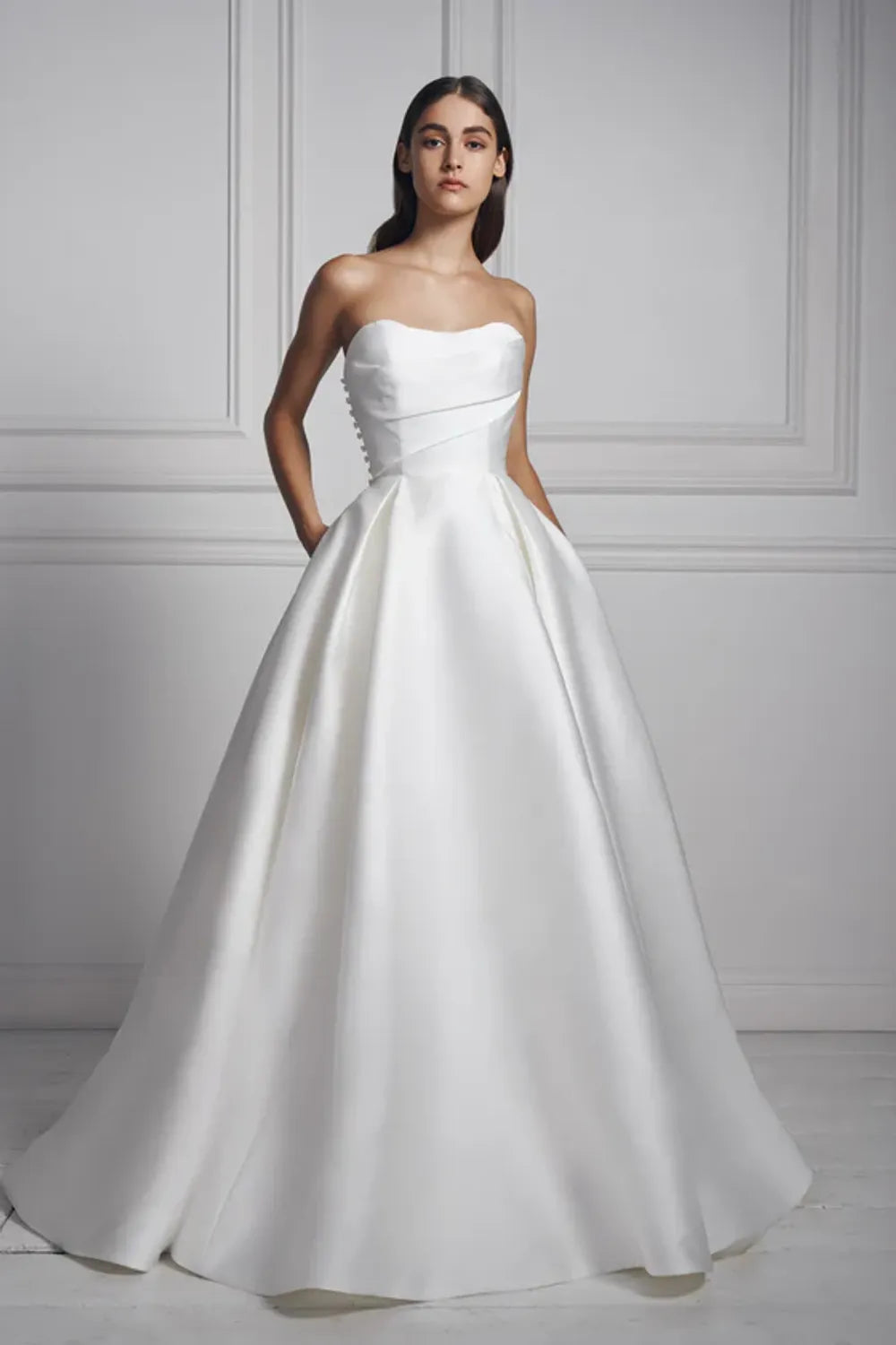 Anne Barge Heart and Soul gown with Bisous Bow and veil 0