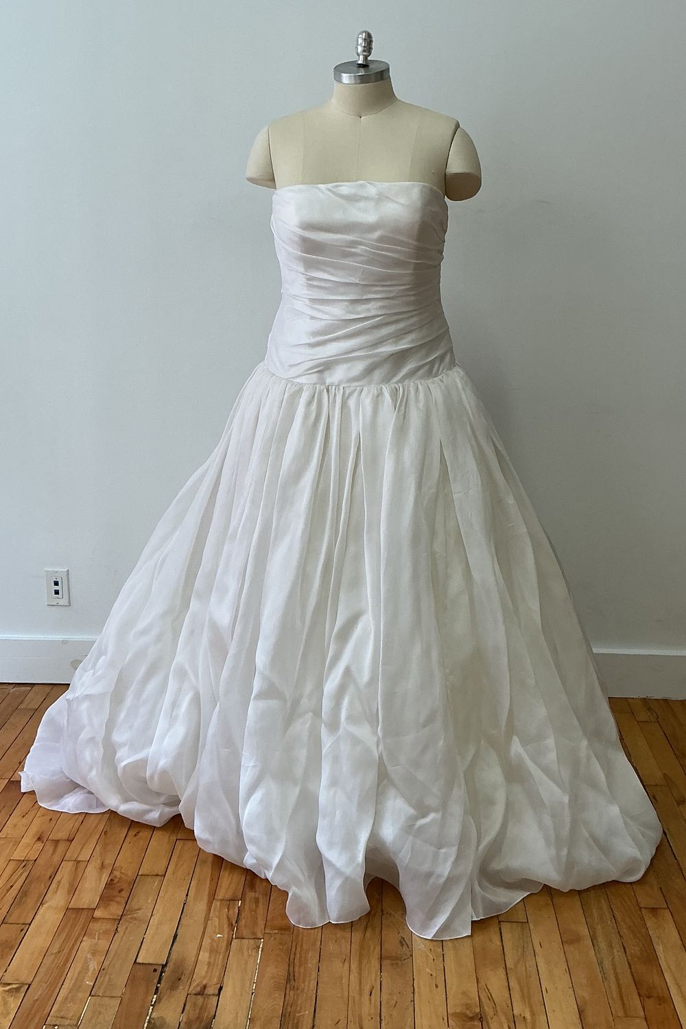 Nicole and Felicia NF089-XS 2