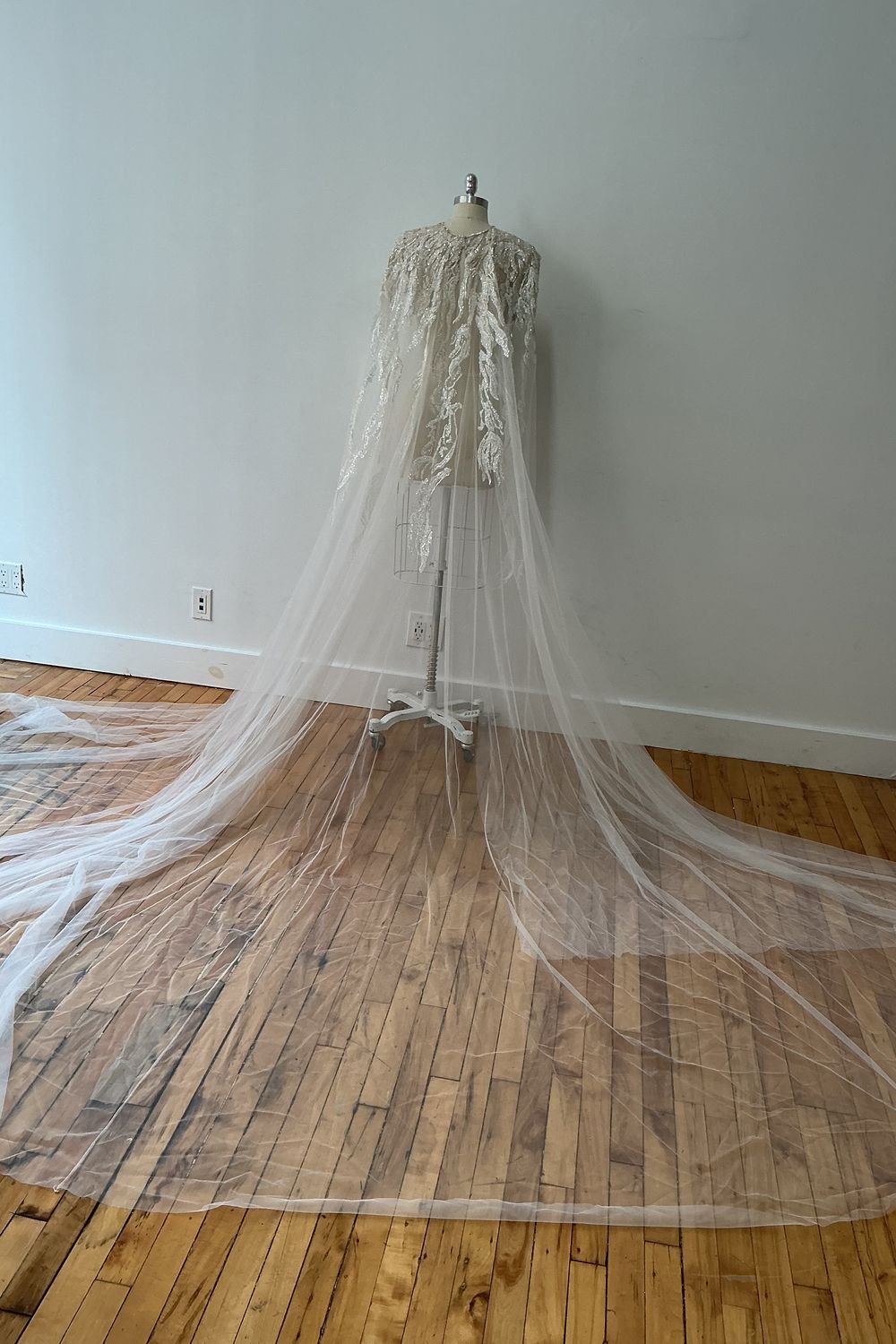 Tony Ward COUPEDEFOUDRE - CAPE 3