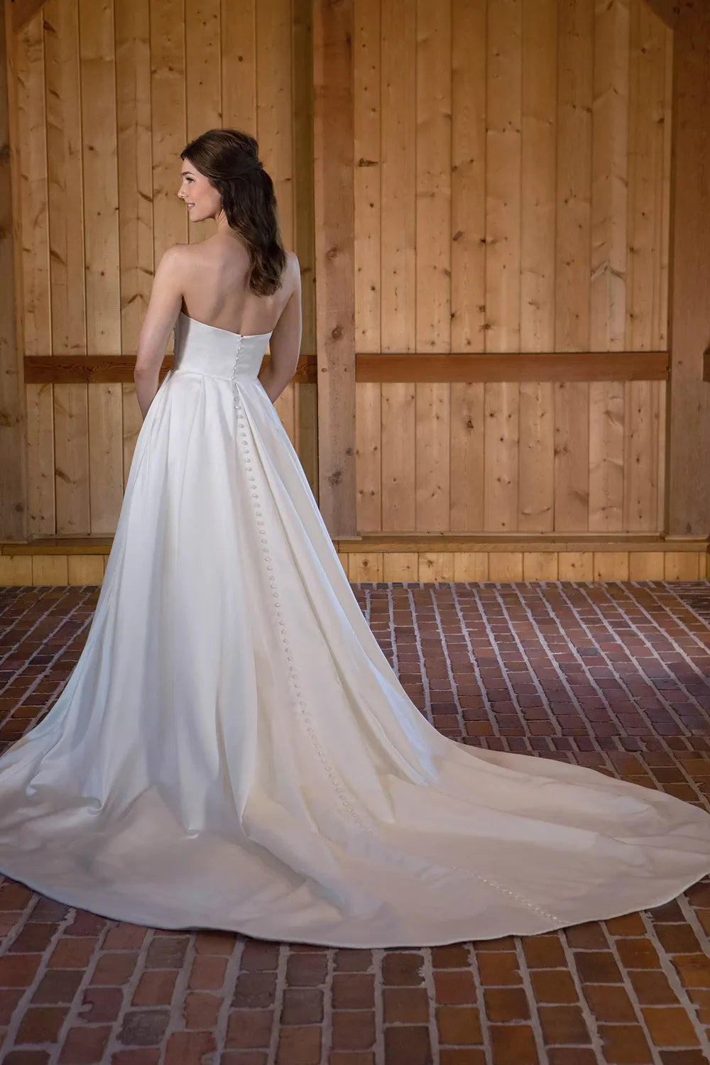 Essense of Australia D3705 with Detachable Overskirt 1